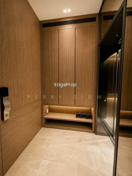 MEYERHOUSE photo 3