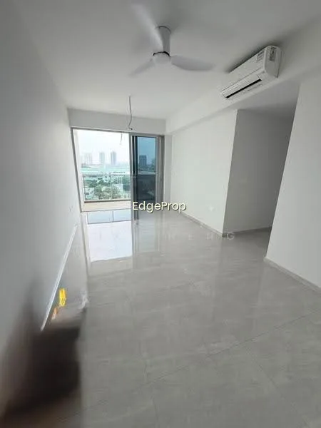 Grand Dunman image 1 of 10
