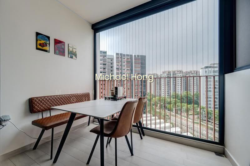 RIVERFRONT RESIDENCES photo 5