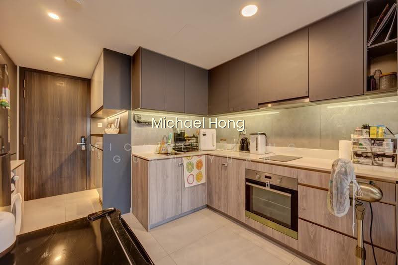 RIVERFRONT RESIDENCES photo 6
