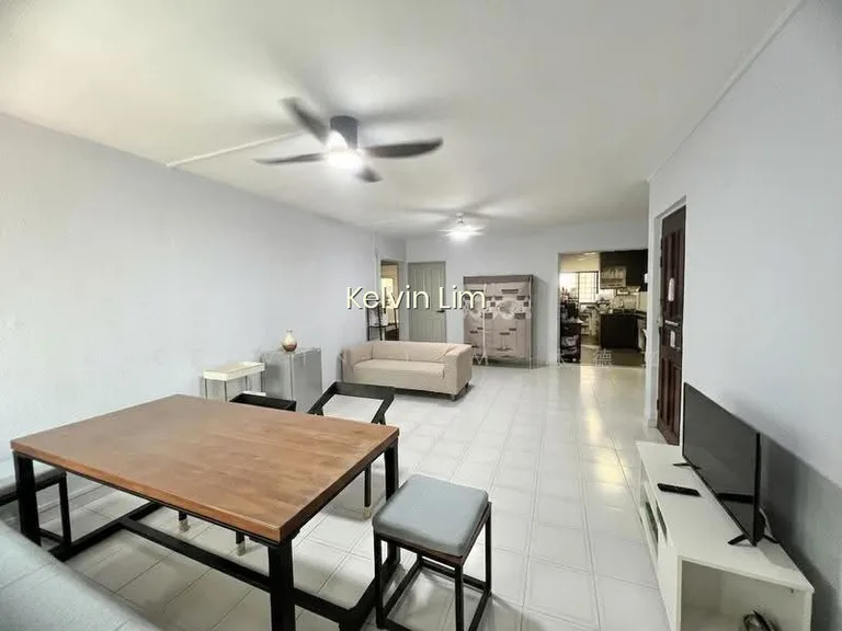 928 Tampines Street 91 image 1 of 10