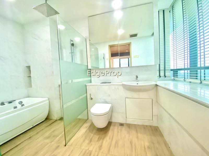 SKYLINE RESIDENCES photo 6