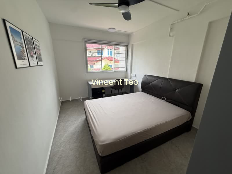 163 ANG MO KIO AVENUE 4 image 1 of 7