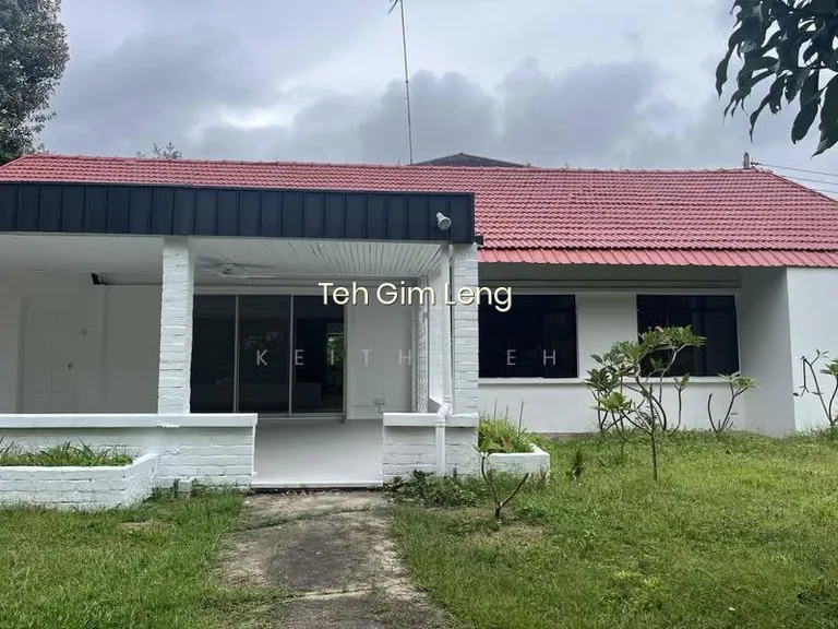 Charming Single Sty Bungalow@ Holland image 1 of 5