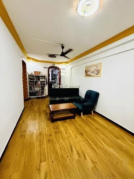 704 Yishun Avenue 5 image 1 of 10