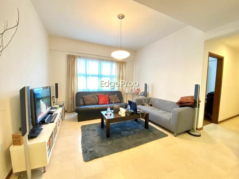 90 HOLLAND ROAD image 1 of 9