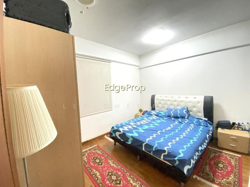90 Holland Road photo 5