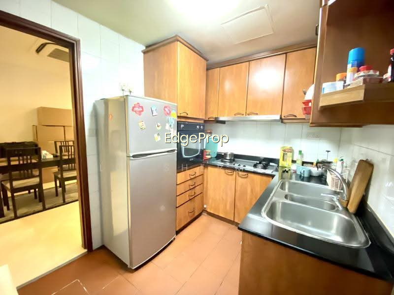 90 Holland Road photo 6