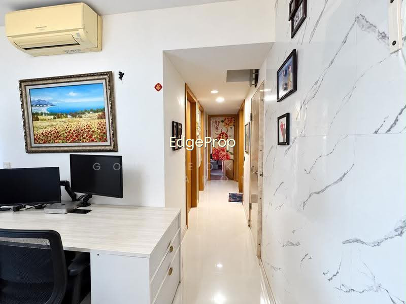 AUSTVILLE RESIDENCES photo 4