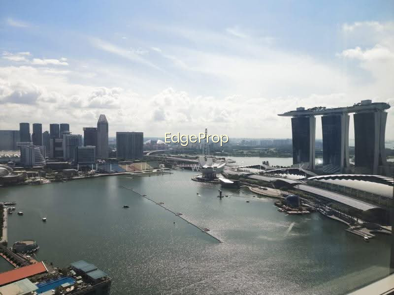 MARINA BAY RESIDENCES image 1 of 10