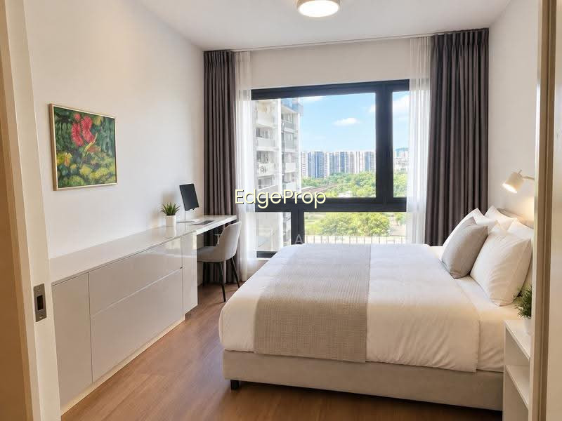 THE LAKEFRONT RESIDENCES photo 4