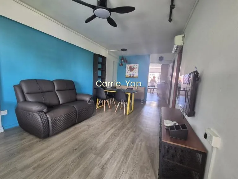 301 Jurong East Street 32 image 1 of 10