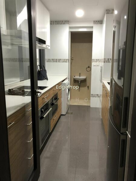 THOMSON GRAND photo 3