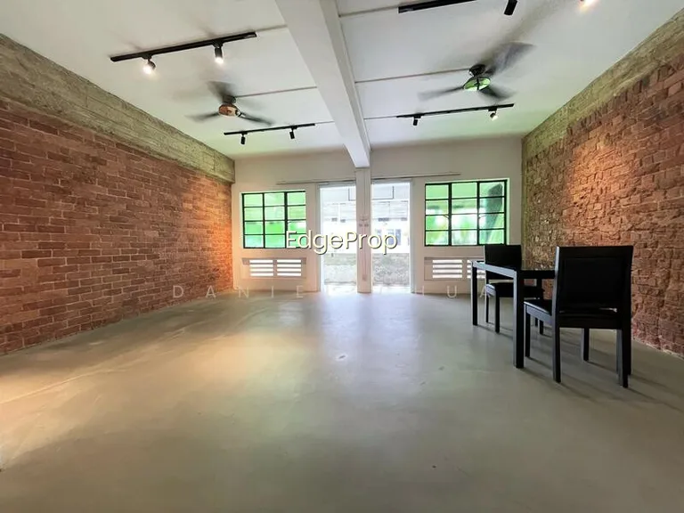 Tiong Bahru Walk Up Apartment image 1 of 9