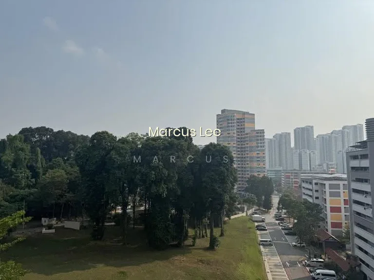 267 Bukit Batok East Avenue 4 image 1 of 10