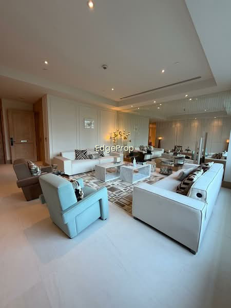 THE RITZ-CARLTON RESIDENCES photo 2