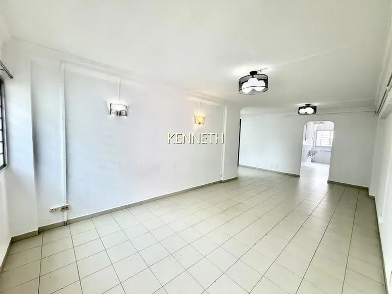 877 Tampines Street 84 image 1 of 6