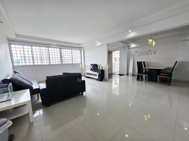 289 Yishun Avenue 6 image 1 of 10