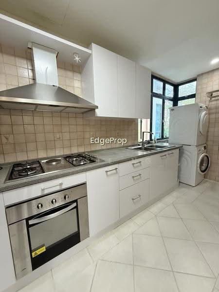 EVELYN MANSIONS photo 2