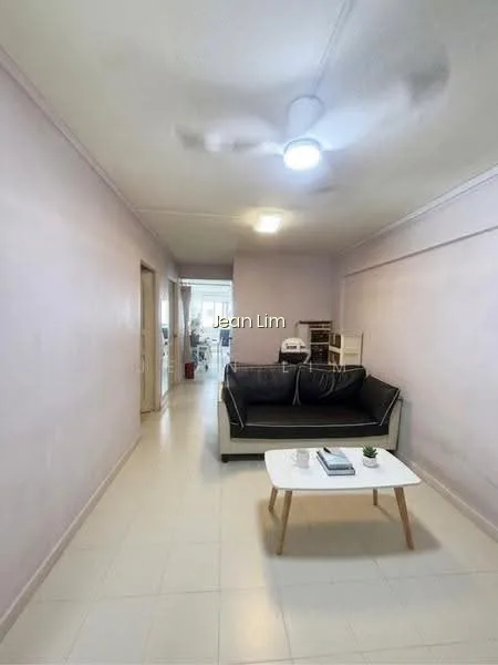 204 Yishun Street 21 image 1 of 10