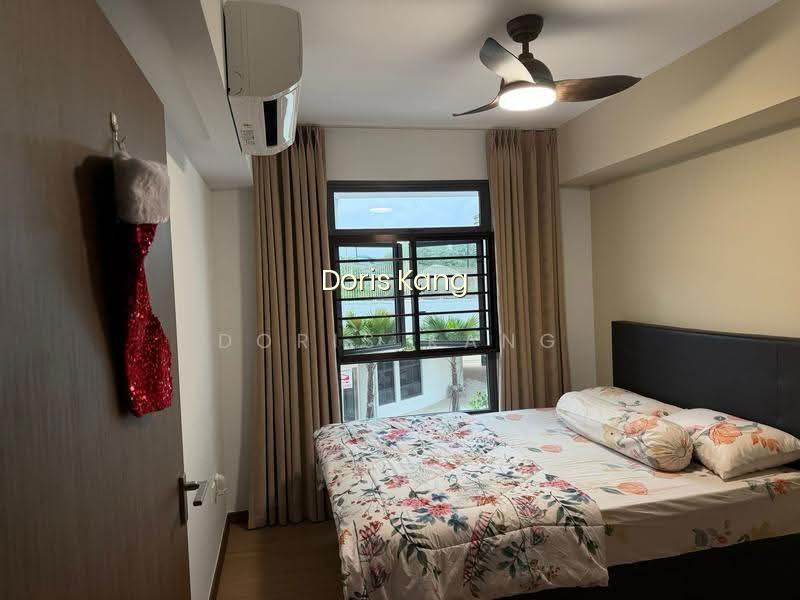 244A TENGAH CENTRAL image 1 of 9
