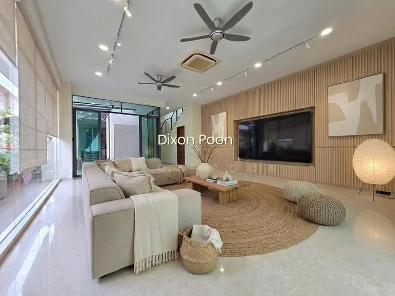 Rare Semi Detached in Paya Lebar image 1 of 10