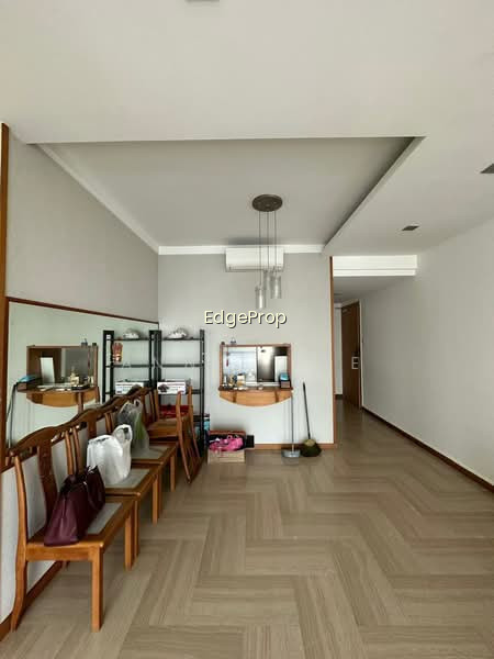 HILLVIEW REGENCY image 1 of 10