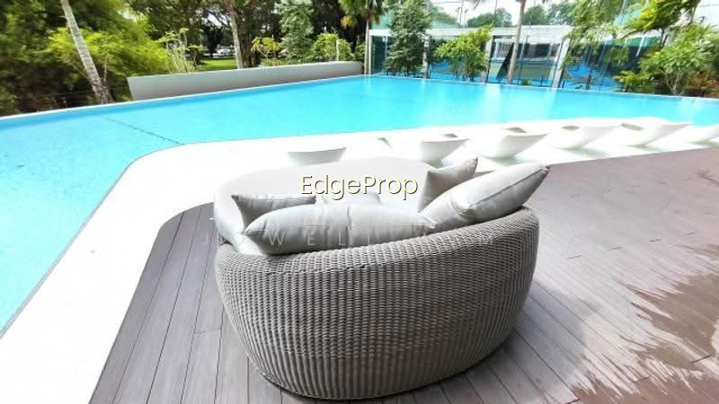 COASTLINE RESIDENCES photo 2