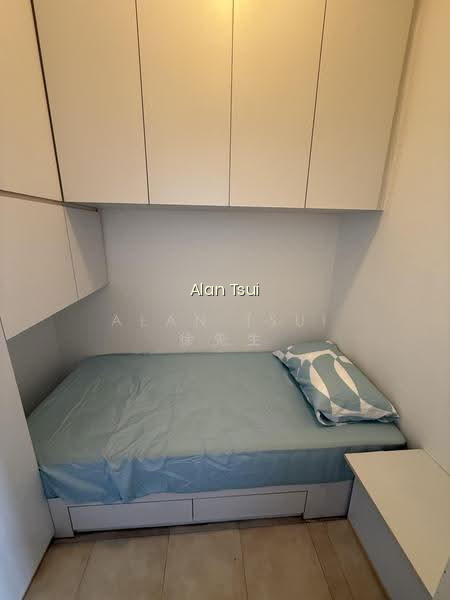 CHEAP BEDROOM @ SERANGOON MRT image 1 of 10