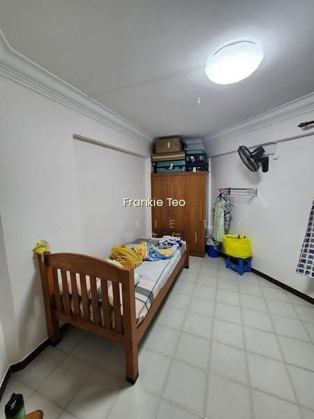 704 HOUGANG AVENUE 2 image 1 of 8