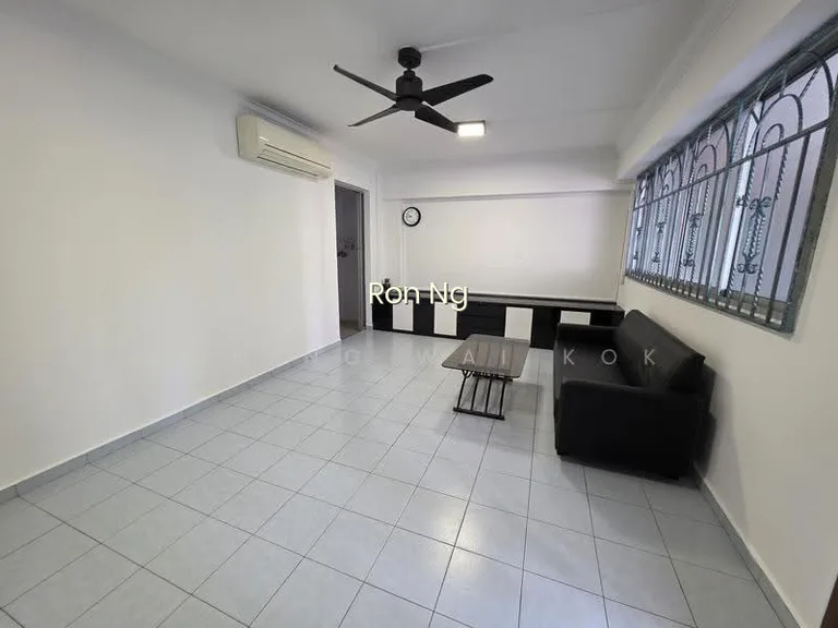 407 Yishun Avenue 6 image 1 of 8