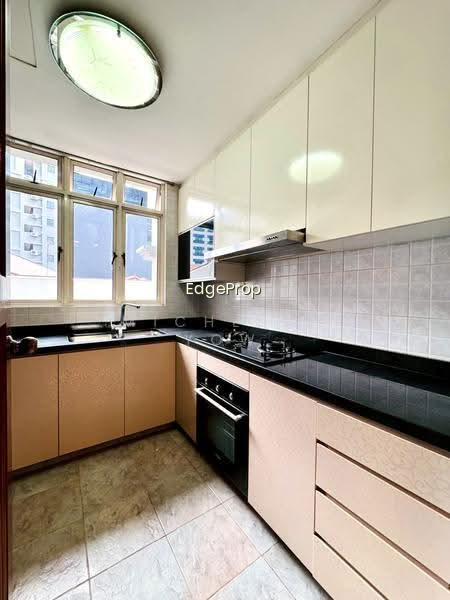LANGSTON VILLE photo 3