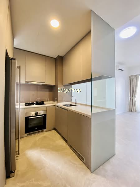 HIGHLINE RESIDENCES photo 4