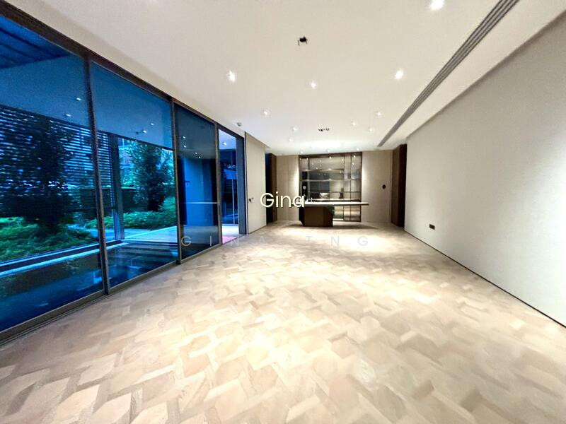 MEYERHOUSE photo 2