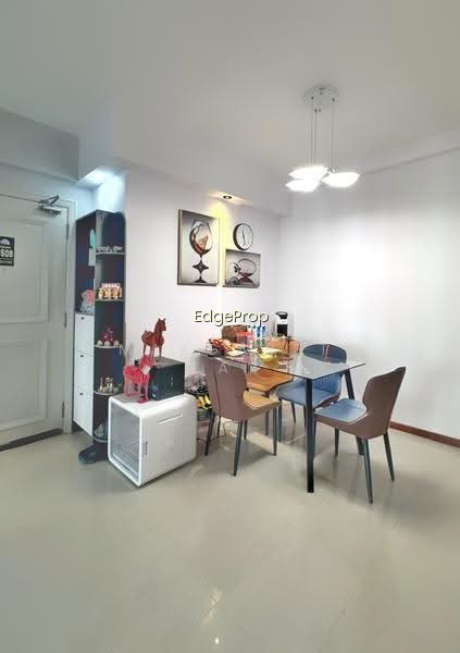 PARKVIEW APARTMENTS photo 6