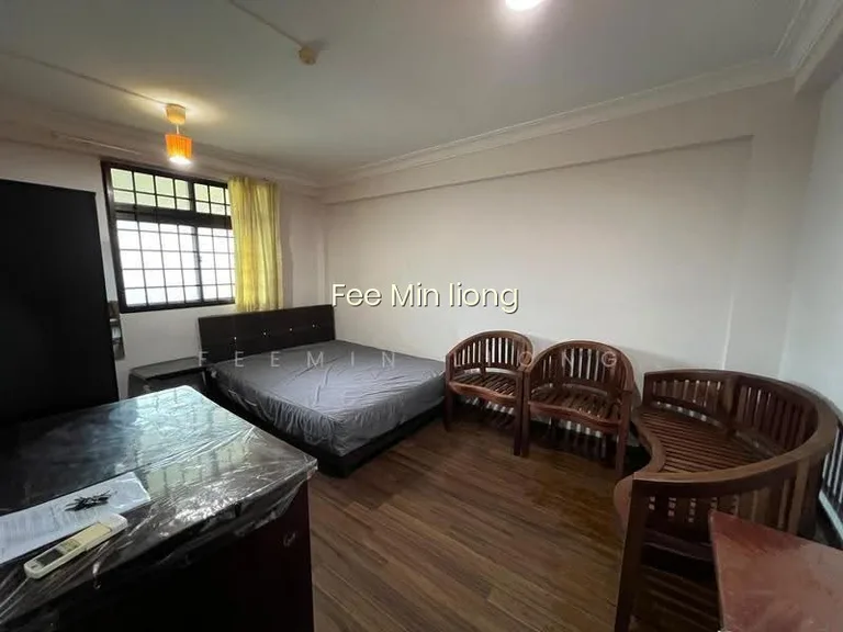 37 Jalan Rumah Tinggi image 1 of 10