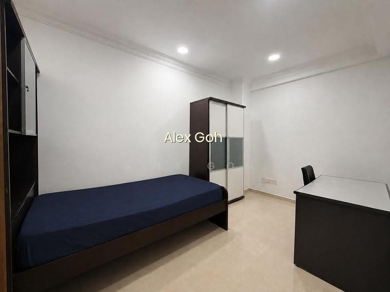 KEMBANGAN COURT image 1 of 7