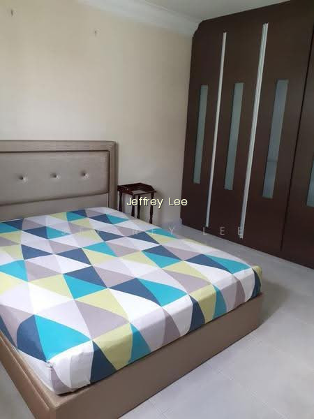 893A TAMPINES AVENUE 8 image 1 of 7
