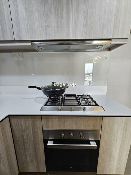 WESTWOOD RESIDENCES EC photo 4