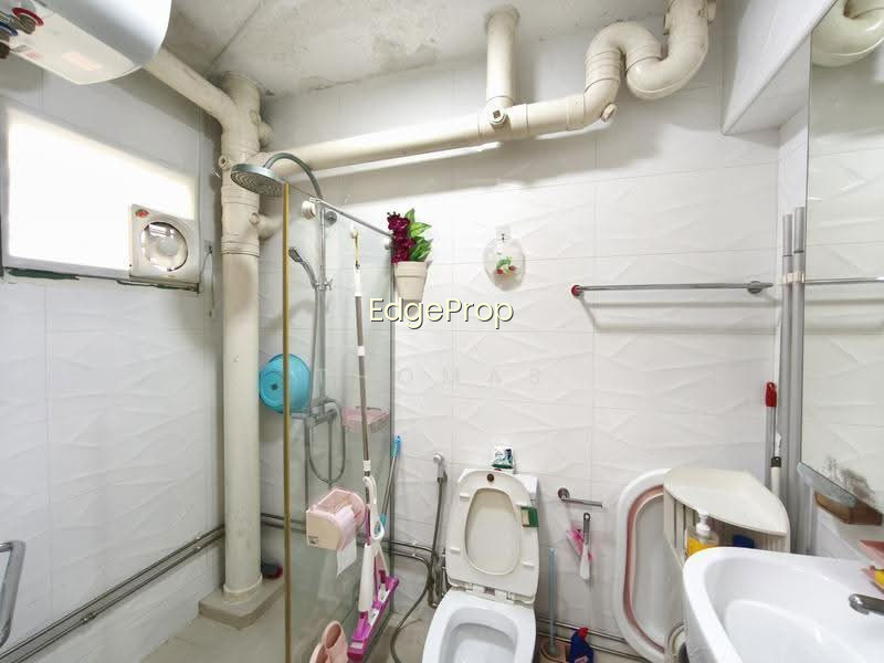 687C WOODLANDS DRIVE 75 photo 3