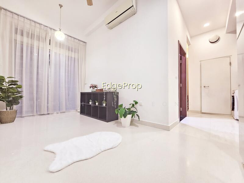 8 BASSEIN photo 2