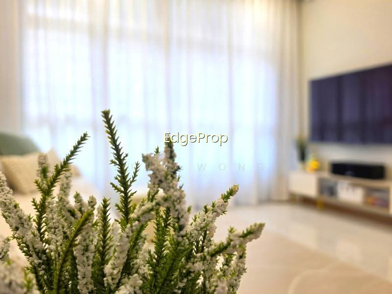 109B BIDADARI PARK DRIVE image 1 of 10