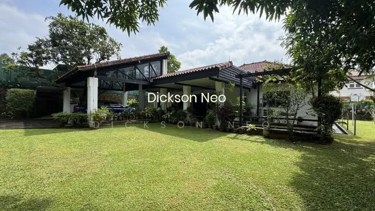Low $1XXXPSF. Elevated Squarish Bungalow. Botanic SETTINGDICKSON94.88.40.80 image 1 of 10