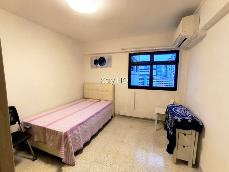 228 LORONG 8 TOA PAYOH image 1 of 10