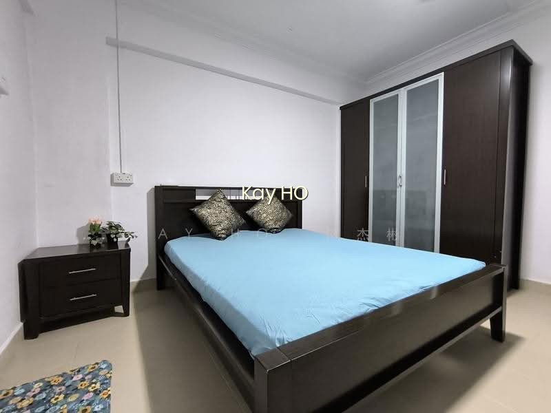 843 TAMPINES STREET 83 image 1 of 10
