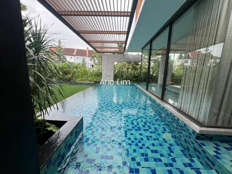 Lengkok Mariam Bungalow image 1 of 3