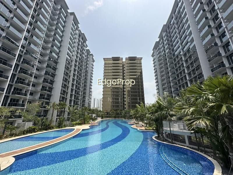 GRAND DUNMAN image 1 of 10