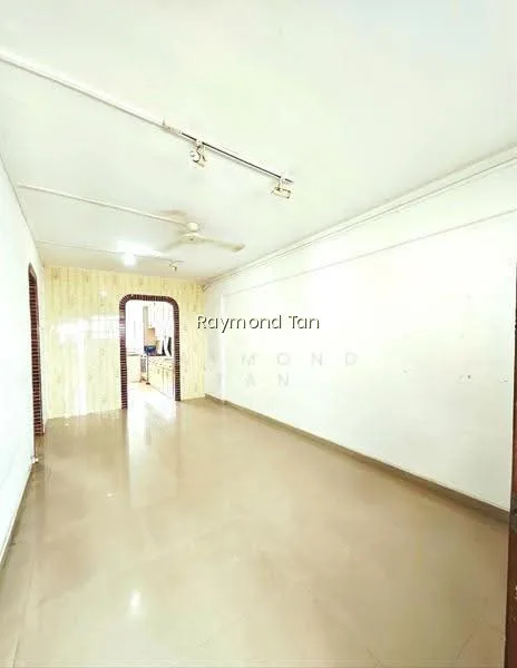706 Yishun Avenue 5 image 1 of 10