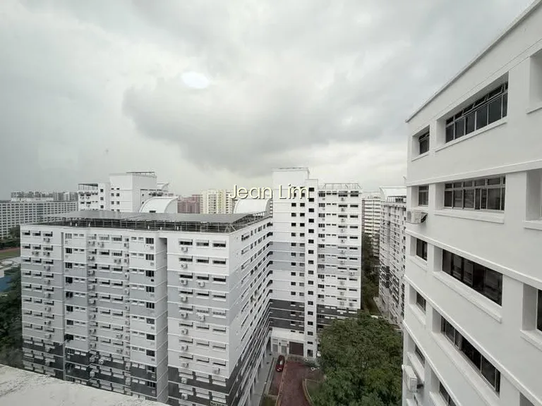 773 Pasir Ris Street 71 image 1 of 5
