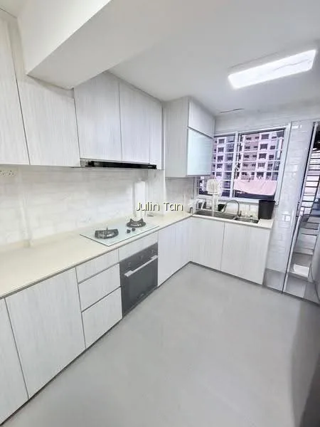 85 Whampoa Drive image 1 of 8